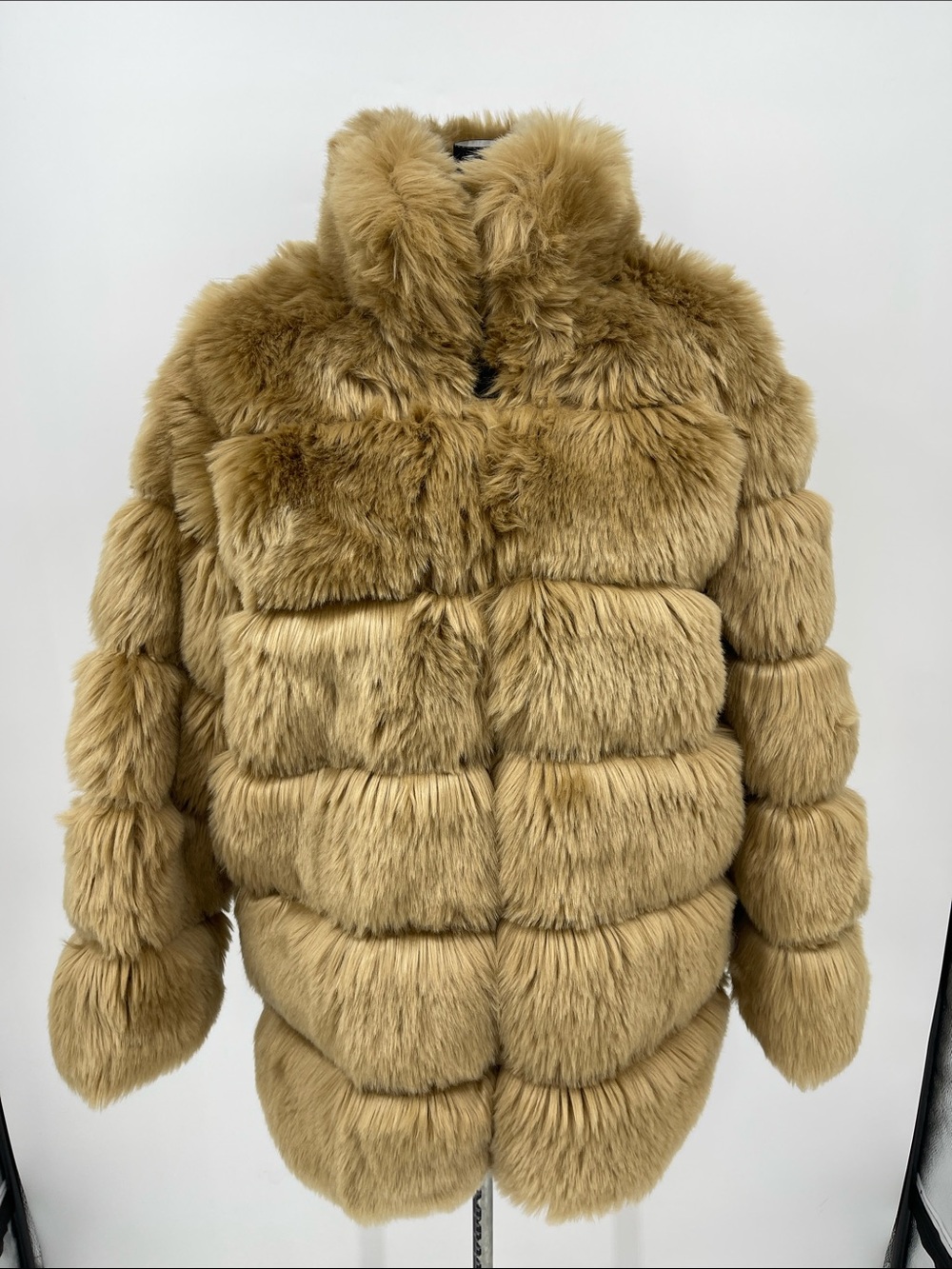 AIXIRUI WOMENS SIZE S Lux Faux Fur Puffy Coat in Camel